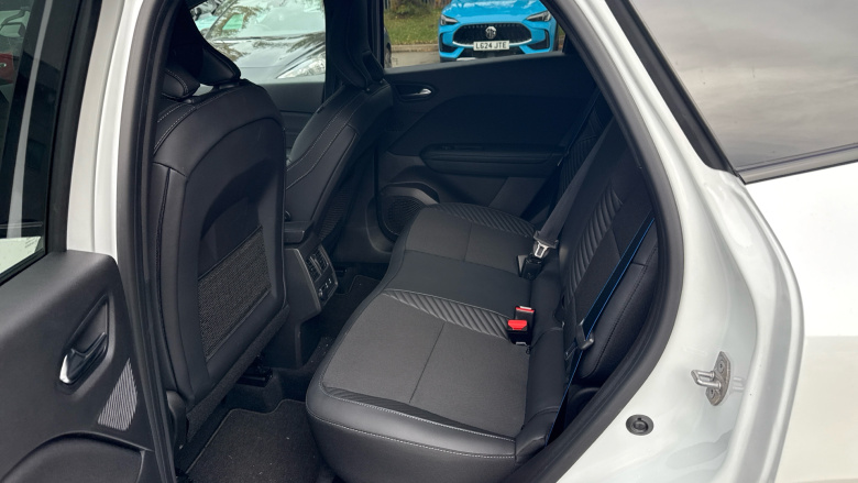 Renault Symbioz 1.8 E-Tech FHEV 160 Techno Esprit Alpine 5dr Auto Hybrid Estate